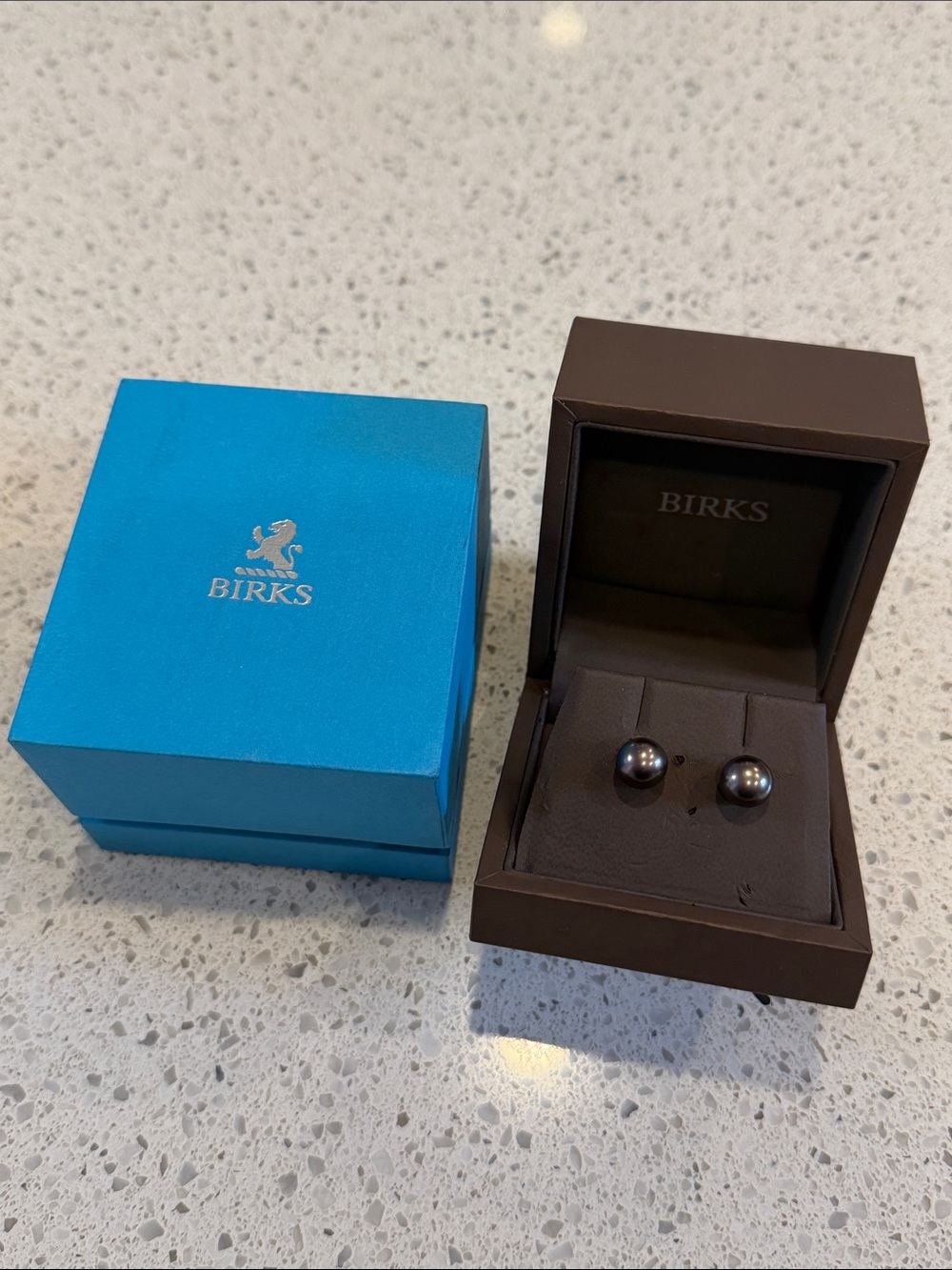 Gorgeous BIRKS 18K yellow-gold Tahitian pearl earrings